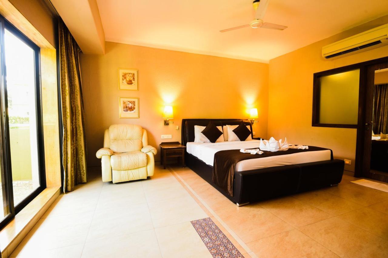 Hotel Neelam The Glitz Calangute Exterior foto